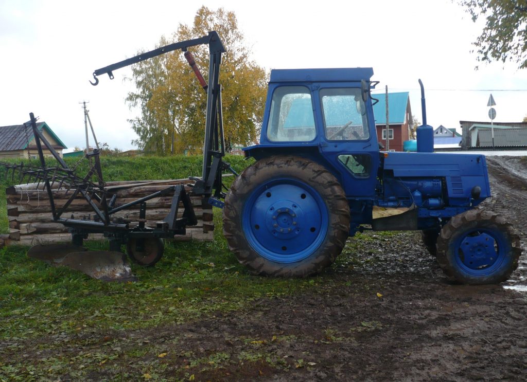 Права на трактор в Алексеевке